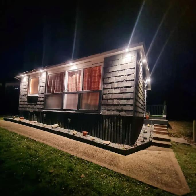 Cosy Hideaway Lodge In Glan Gwna Caeathro Dış mekan fotoğraf